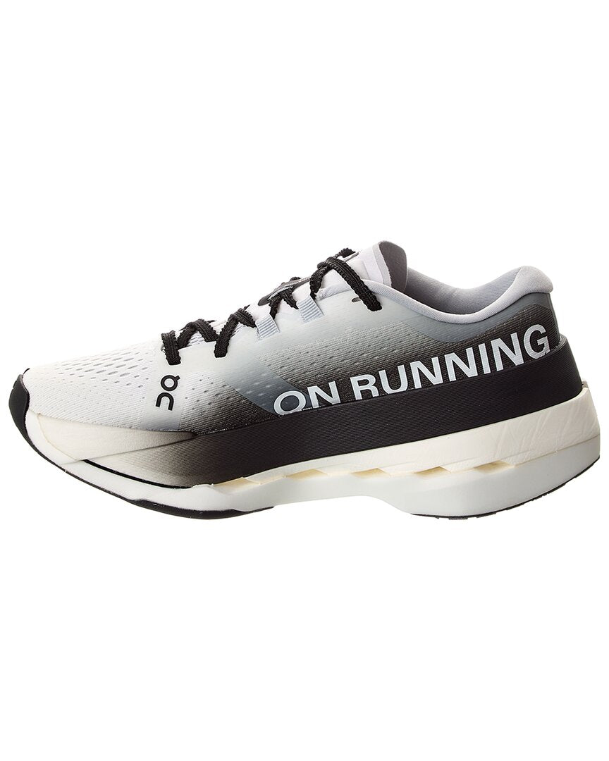 On Running Cloudboom Max Sneaker