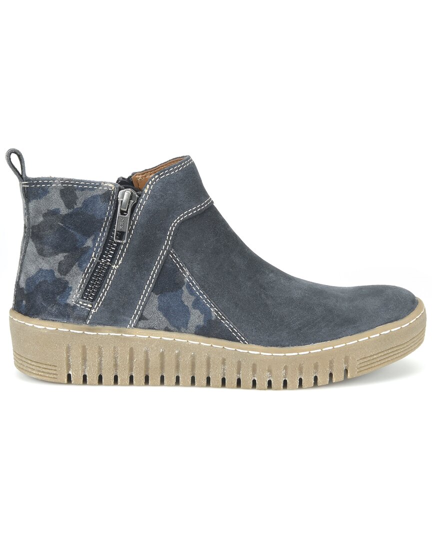 Comfortiva Hartwick Suede Boot