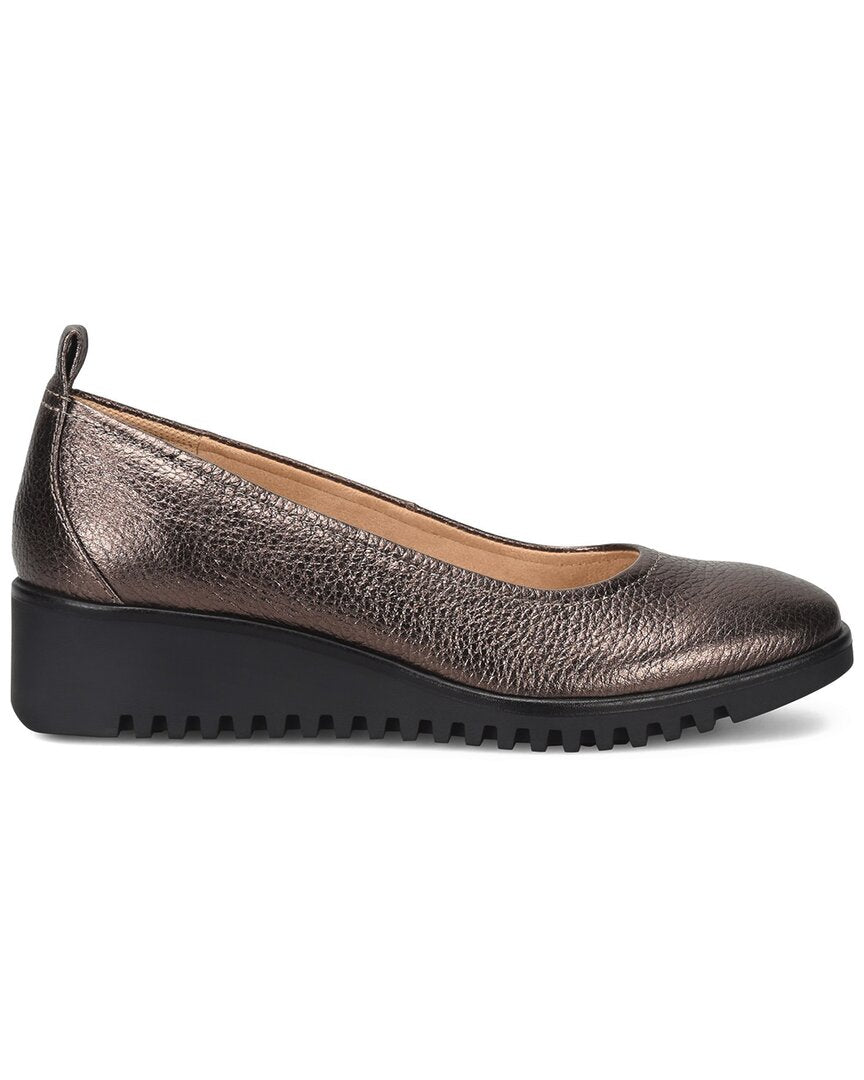 Comfortiva Dillon Leather Flat