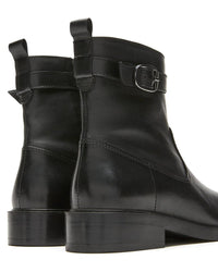 La Canadienne La Canadienne Action City Dry™ Waterproof Leather Bootie