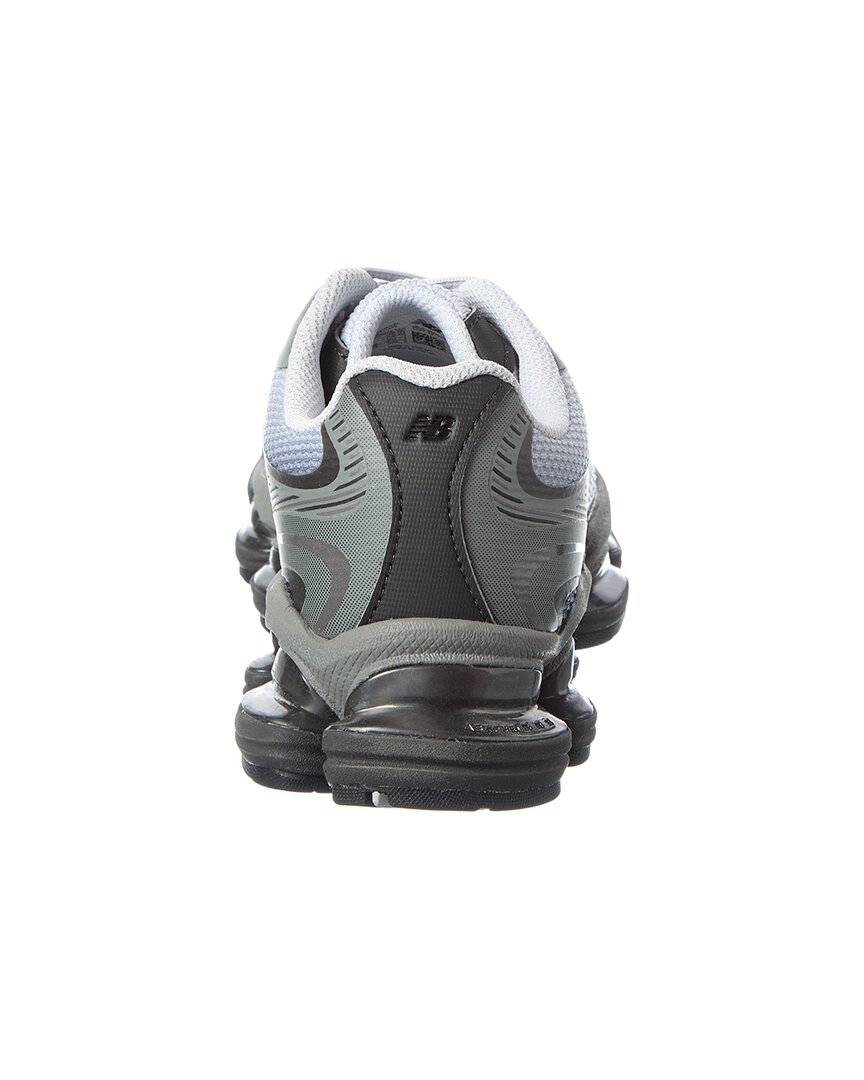 New Balance Abzorb Sneaker