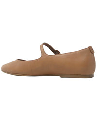 Gentle Souls By Kenneth Cole Wynona Leather Flat