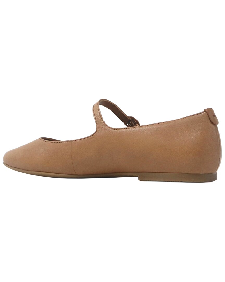 Gentle Souls By Kenneth Cole Wynona Leather Flat