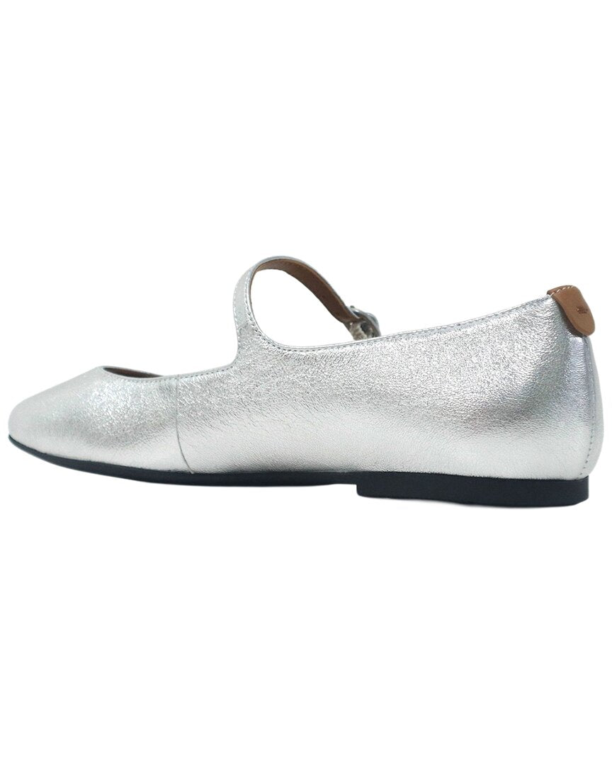 Gentle Souls By Kenneth Cole Wynona Leather Flat