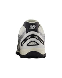 New Balance 204L Suede Sneaker