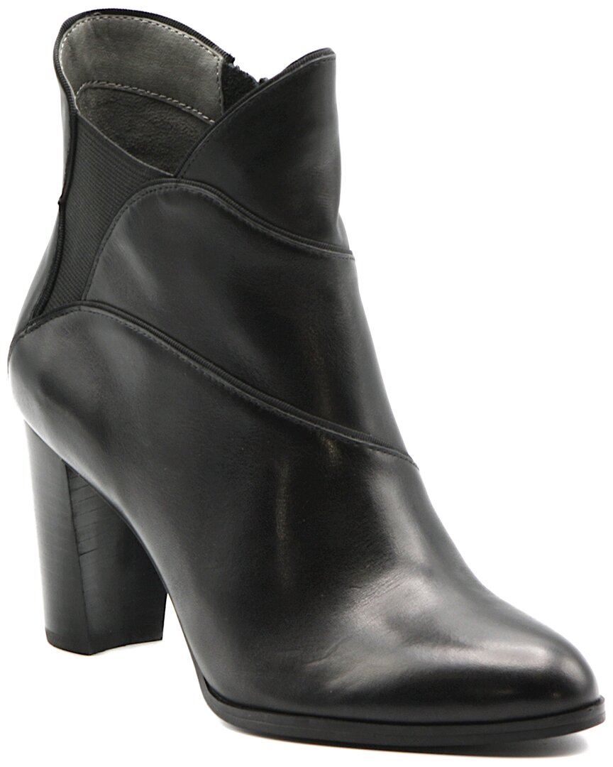 Adrienne Vittadini Adrienne Vittadini Trella Leather Boot