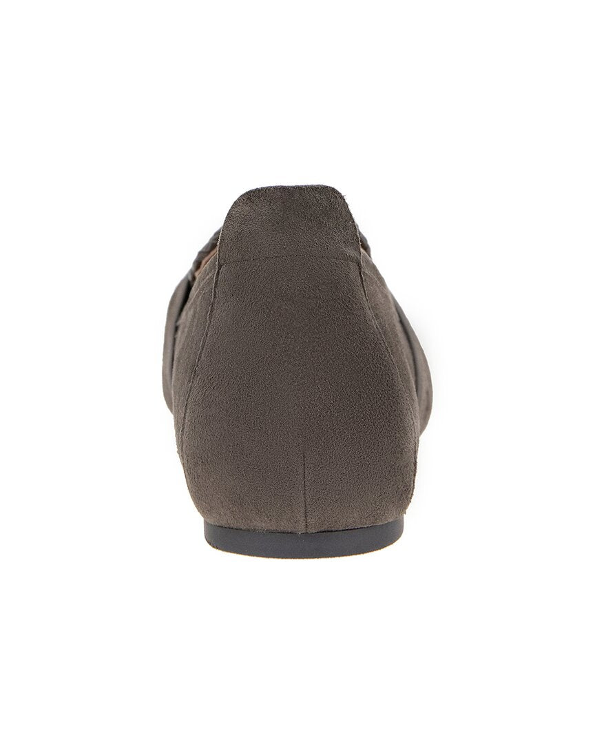 Gentle Souls By Kenneth Cole Sandra Suede Flat