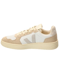 VEJA Veja Suede-Trim Sneaker