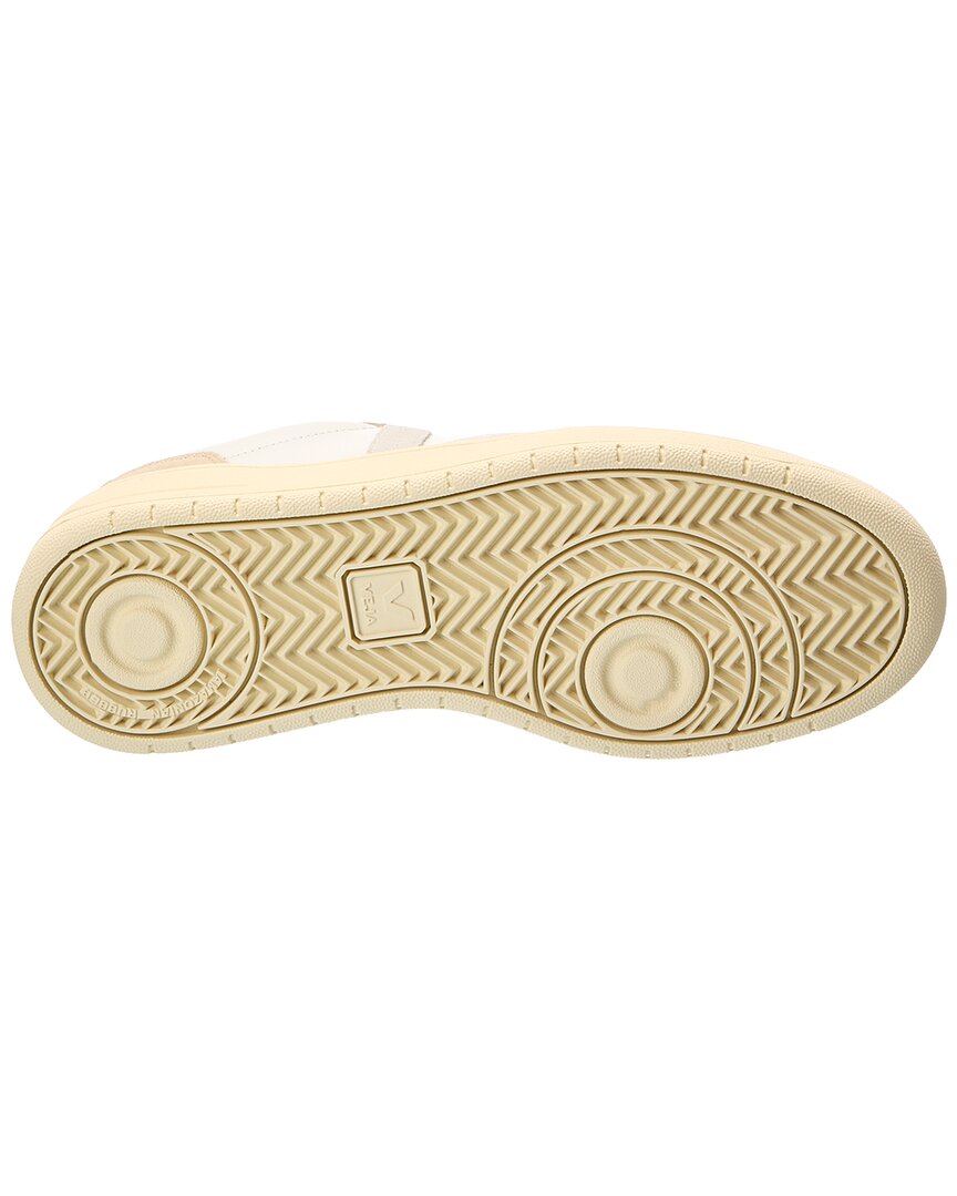VEJA Veja Suede-Trim Sneaker