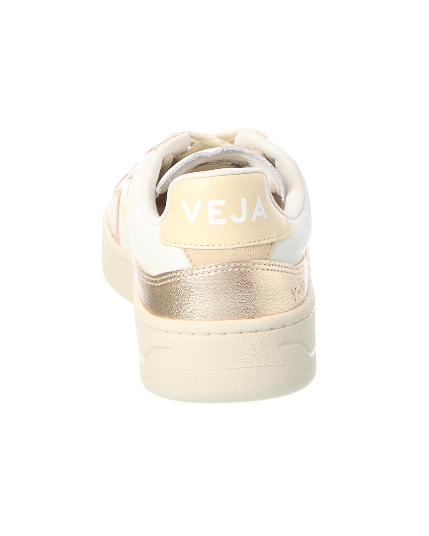 VEJA Veja V-90 O.T. Leather Sneaker
