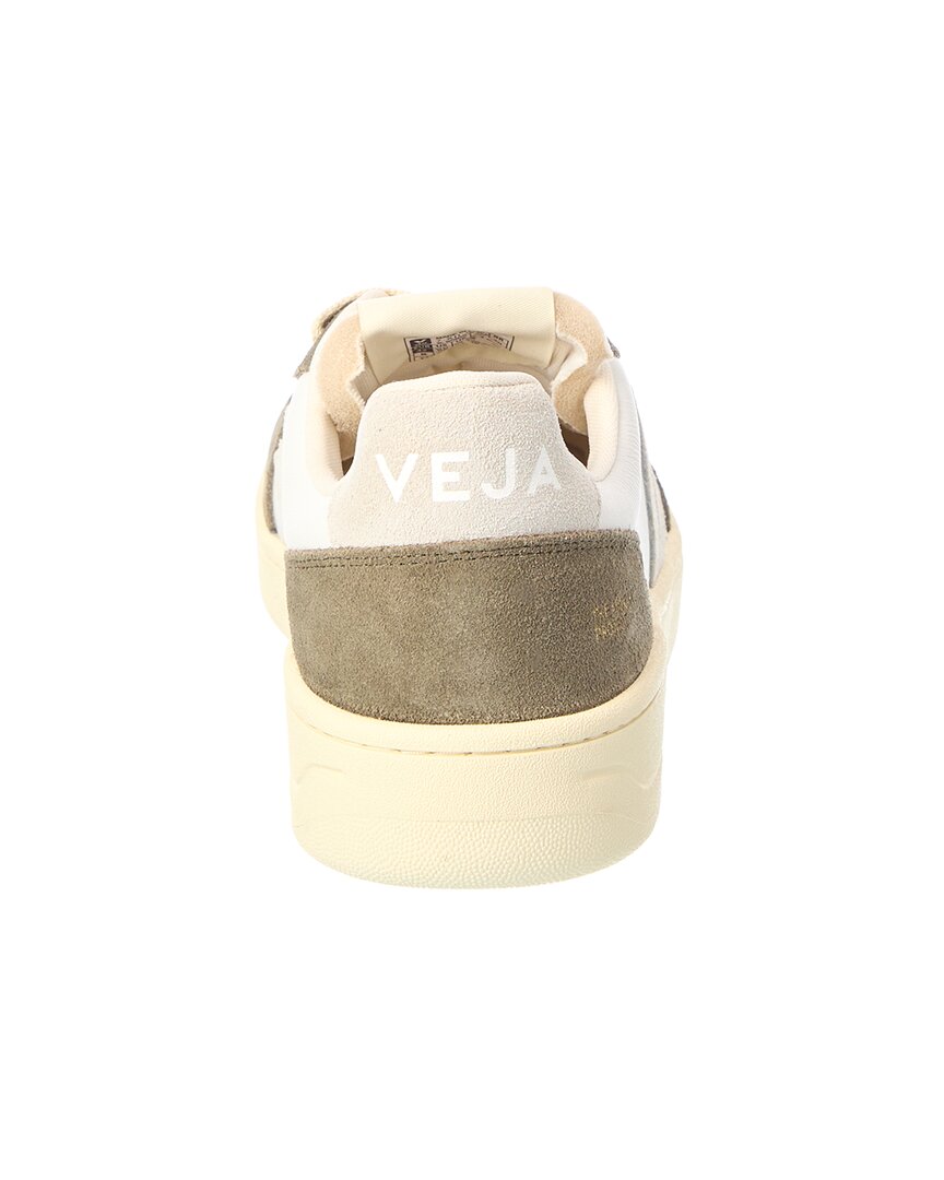 VEJA Veja V-82 Suede Sneaker
