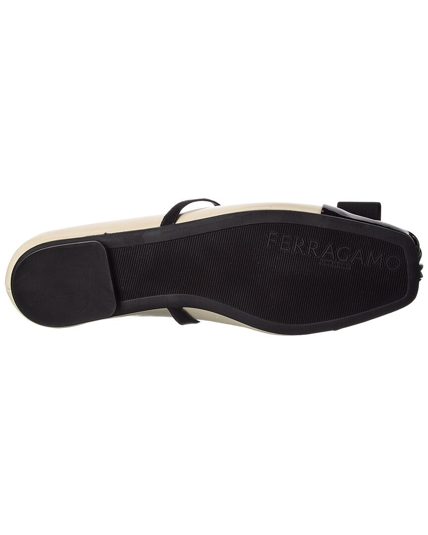 Ferragamo Ferragamo New Vara Leather Ballet Flat