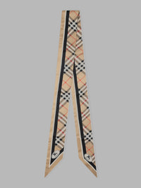 Burberry Women Sciarpa Sottile Con Stampa "Check"