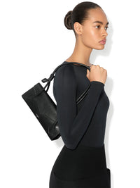 ALAÏA Borsa Le Teckel Flap Piccola In Pelle Lucida Women
