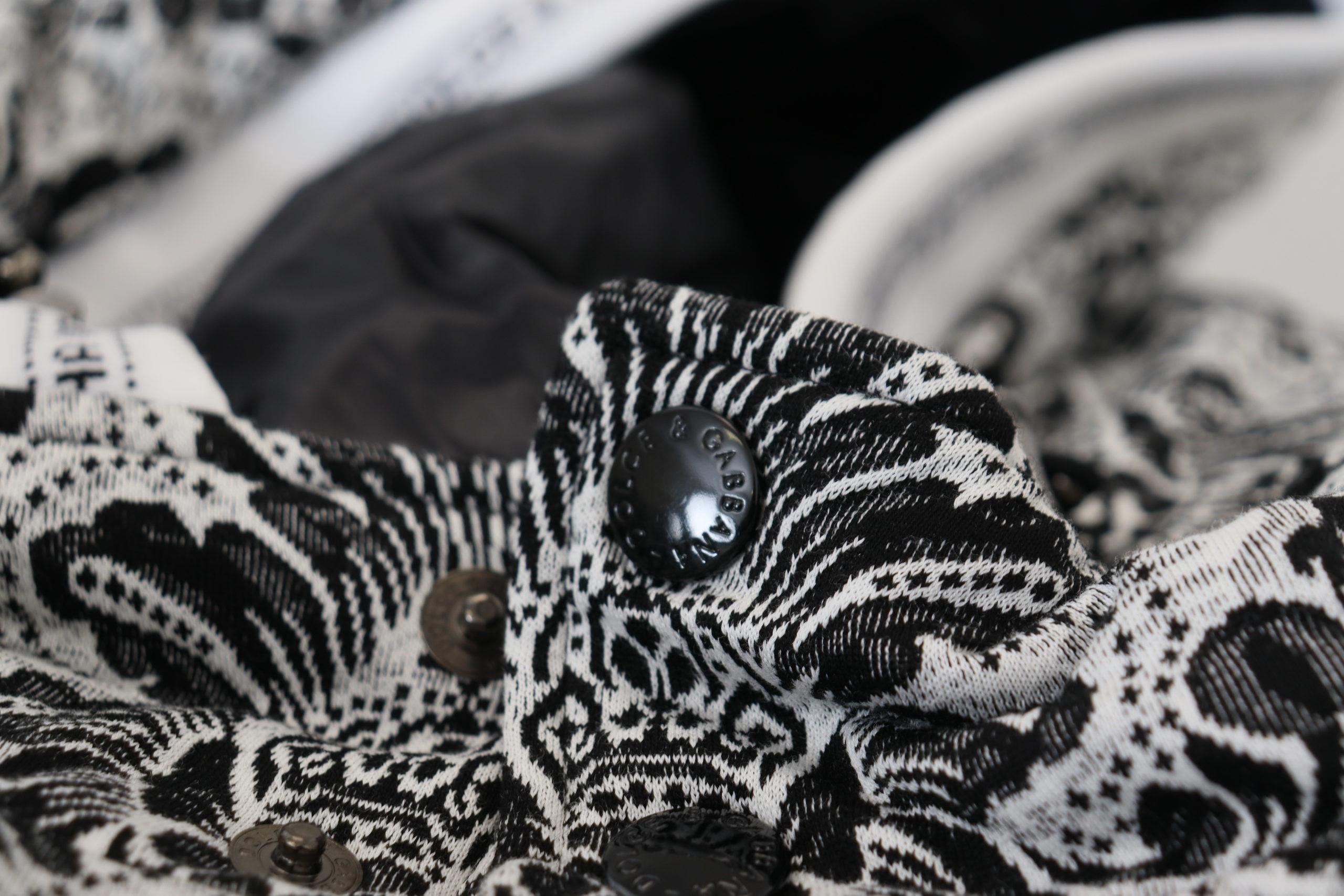 Dolce & Gabbana  BlackWhite Damask Lace Hooded Cape