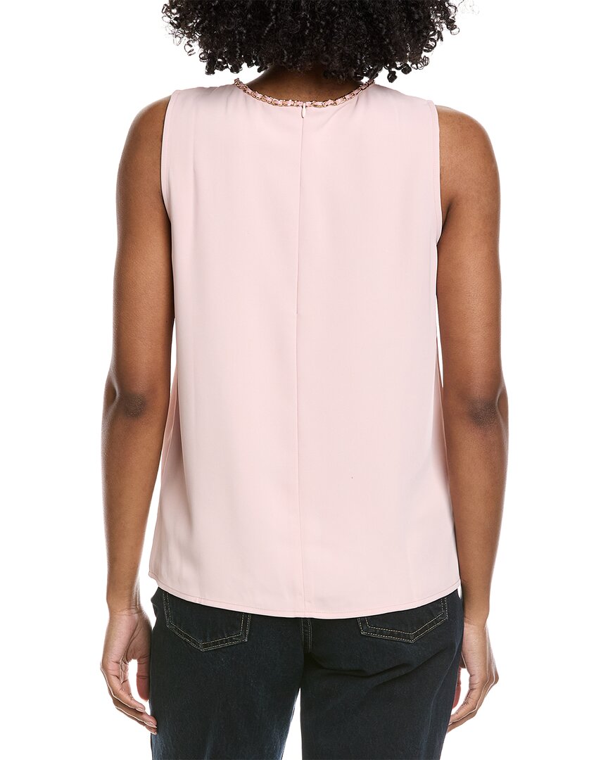 Gracia Chain Neckline Top
