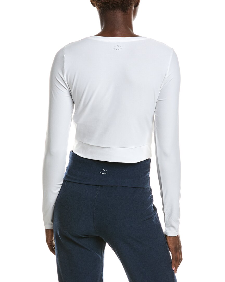 Beyond Yoga Featherweight Center Stage Cropped Shirt