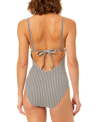 Cece Keyhole One-Piece