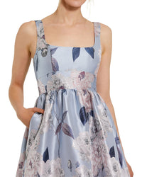 Mac Duggal Brocade Scoop Neck Sleeveless Floral Gown