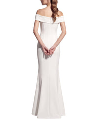 Kalinnu Solid Off The Shoulder Maxi Dress