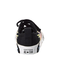 Converse Chuck Taylor All Star 2V Canvas Sneaker