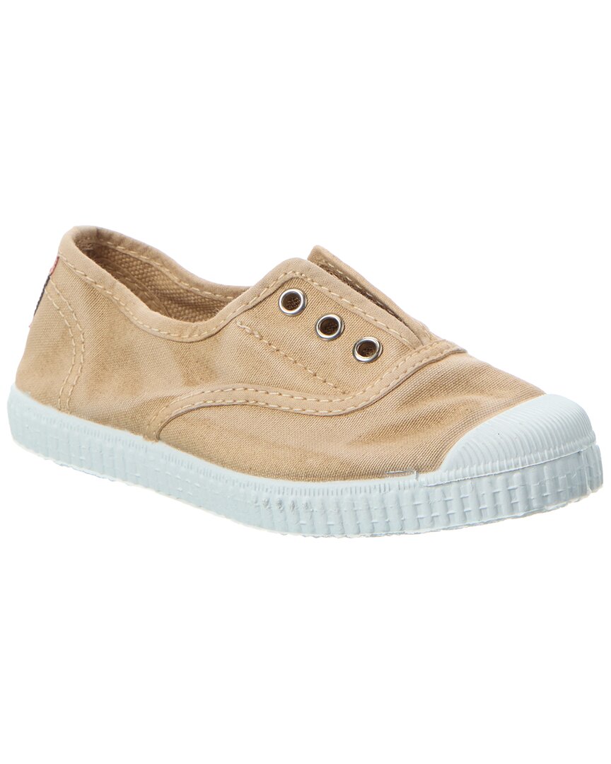 Cienta Canvas Sneaker