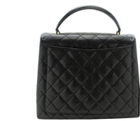 Chanel Black Leather Shoulder Bag (Pre-Owned)