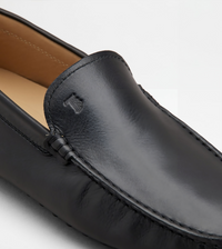 Tods Black Leather Gommino Driving Shoes