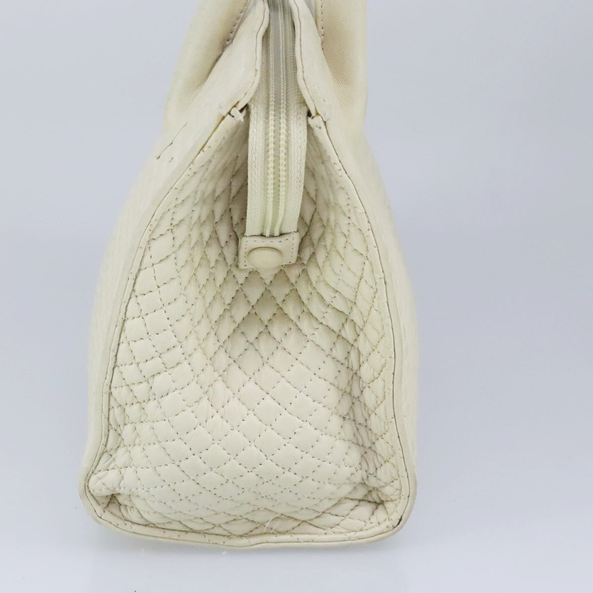 Bally Beige Leather Handbag (Pre-Owned)