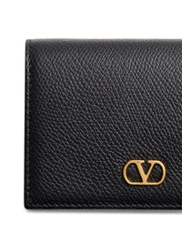 Valentino Garavani Women Vlogo Signature Grainy Leather Wallet