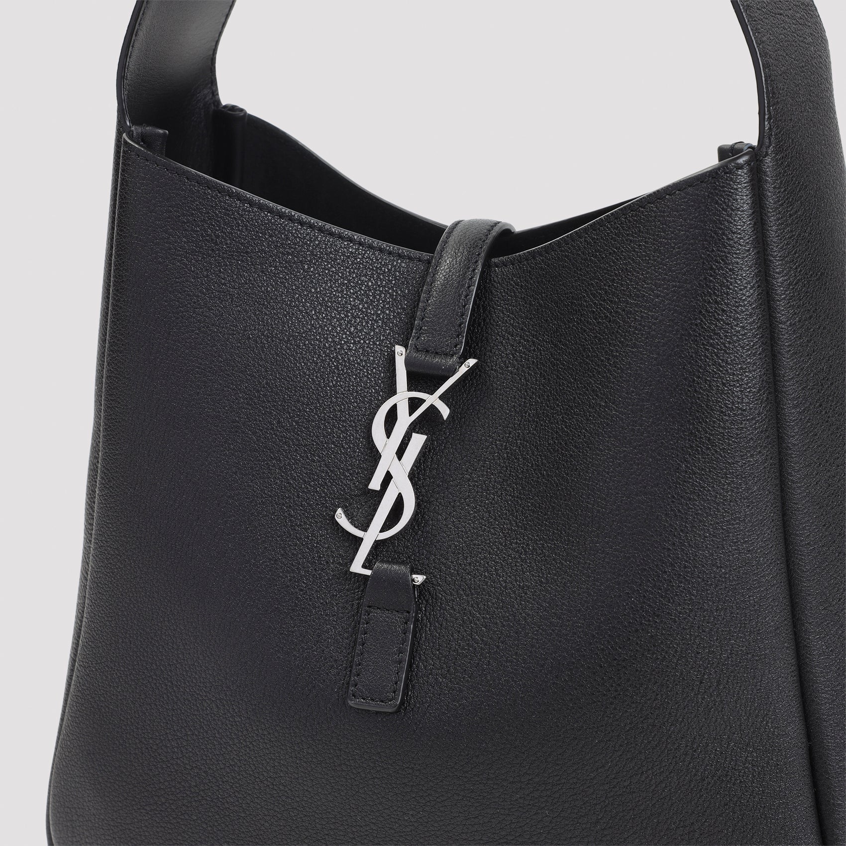 SAINT LAURENT Saint Laurent Le 5 À 7 Hobo Bag Women