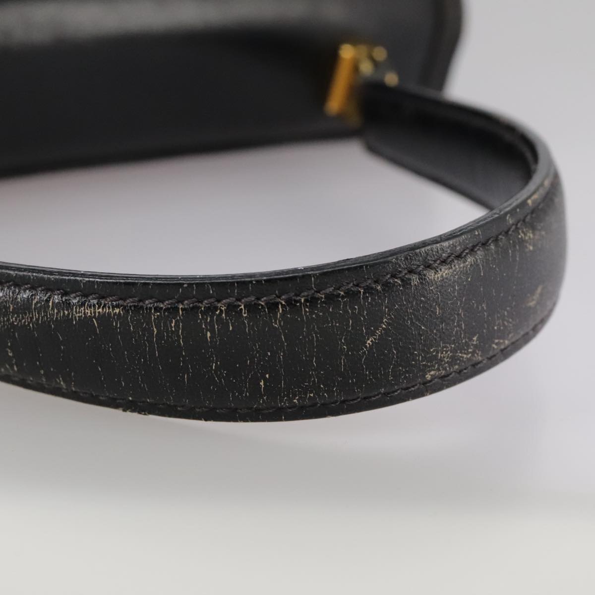 Bally Black Leather Handbag (Pre-Owned)