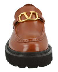 Valentino Valentino Womens VLogo Signature Glossed-Leather Loafers