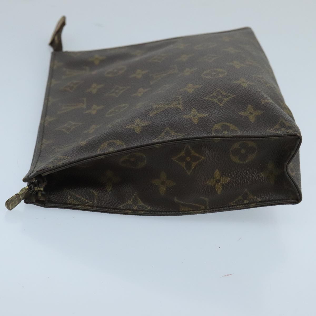 Louis Vuitton Poche Toilette Brown Canvas Clutch Bag (Pre-Owned)