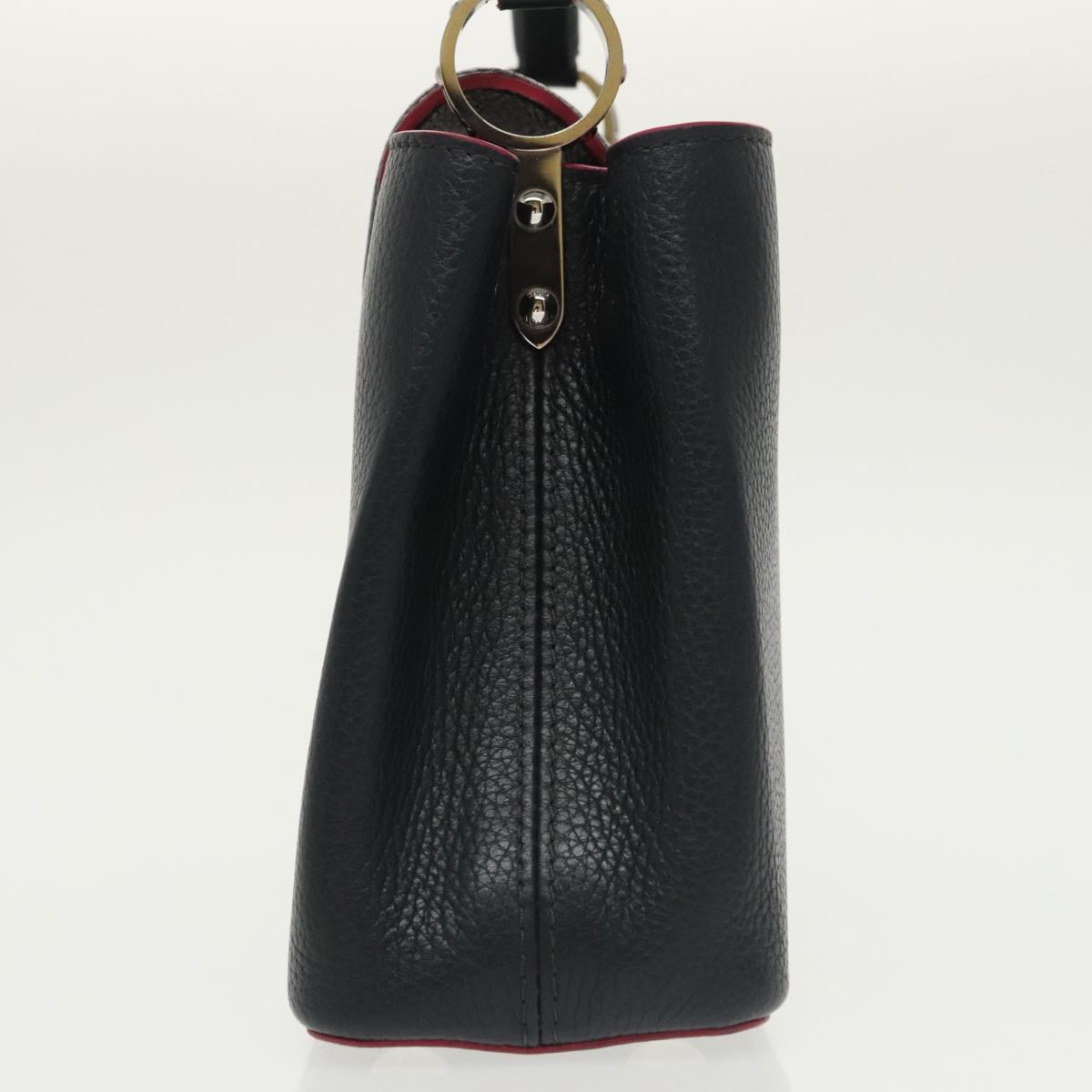Louis Vuitton Capucines Black Leather Handbag (Pre-Owned)