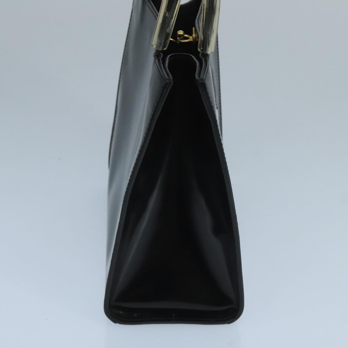 Salvatore Ferragamo Black Patent Leather Handbag (Pre-Owned)