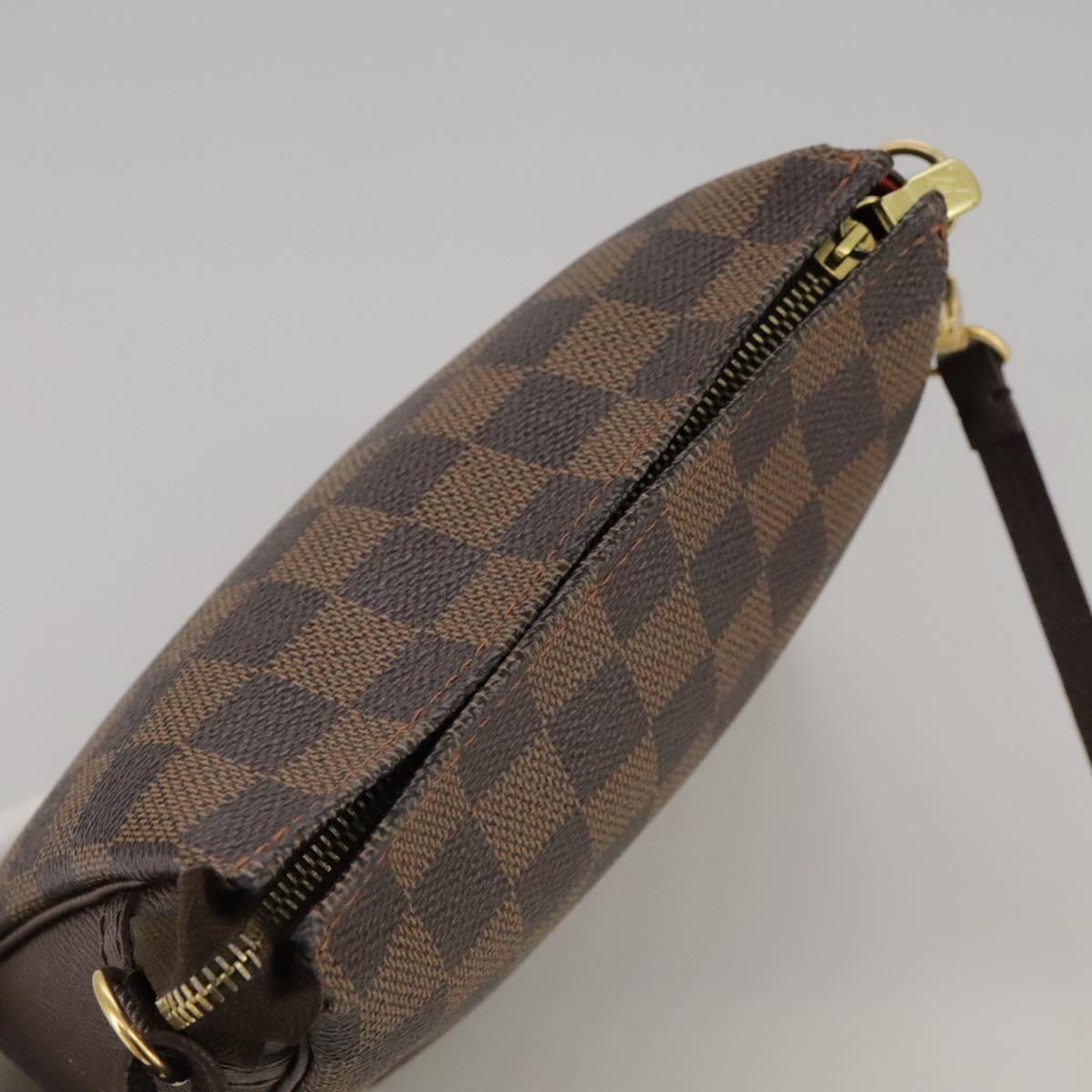 Louis Vuitton Trousse Makeup Brown Canvas Clutch Bag (Pre-Owned)