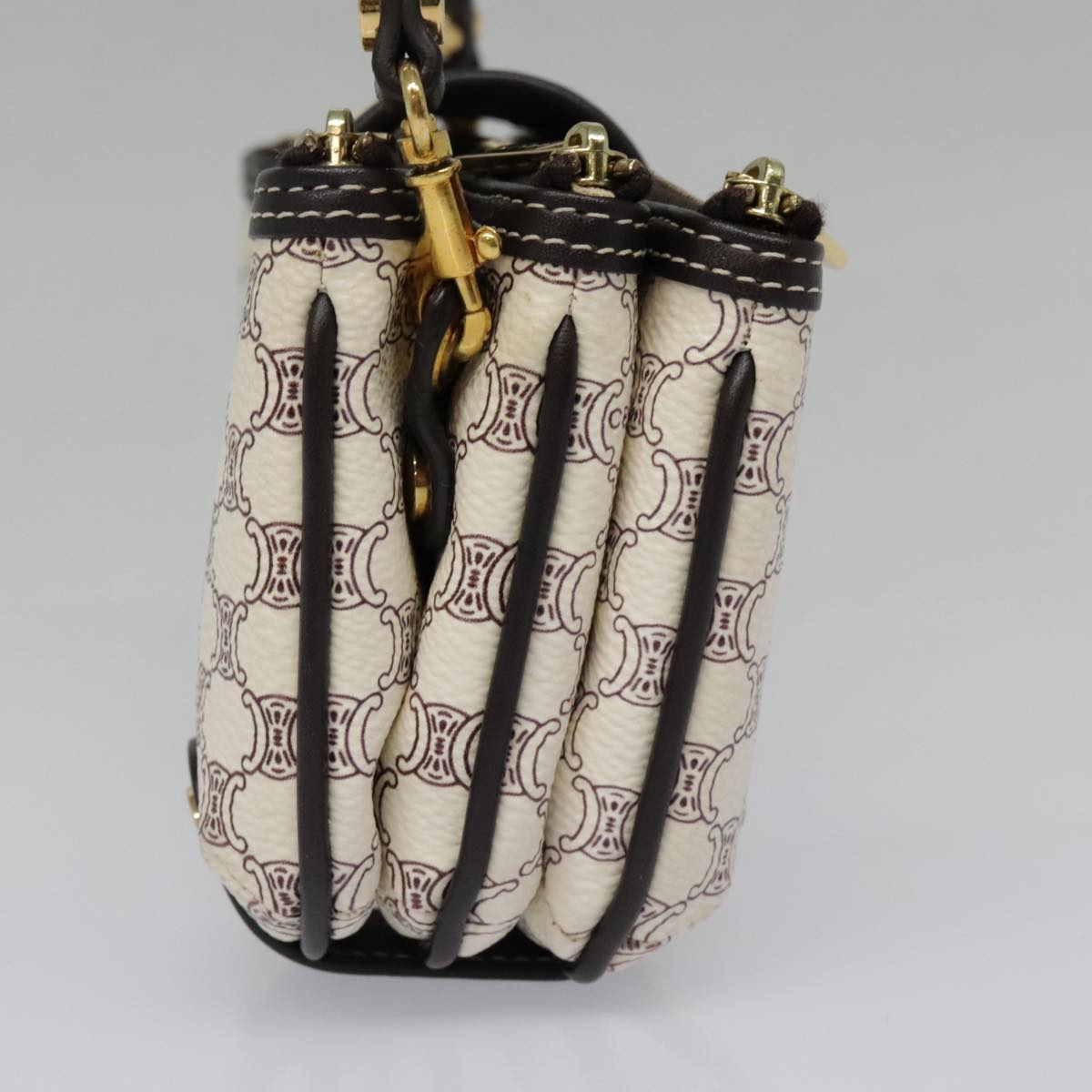 Céline Triomphe White Leather Clutch Bag (Pre-Owned)