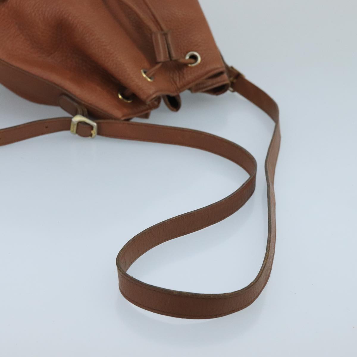Burberry Brown Leather Shoulder Bag (Pre-Owned)