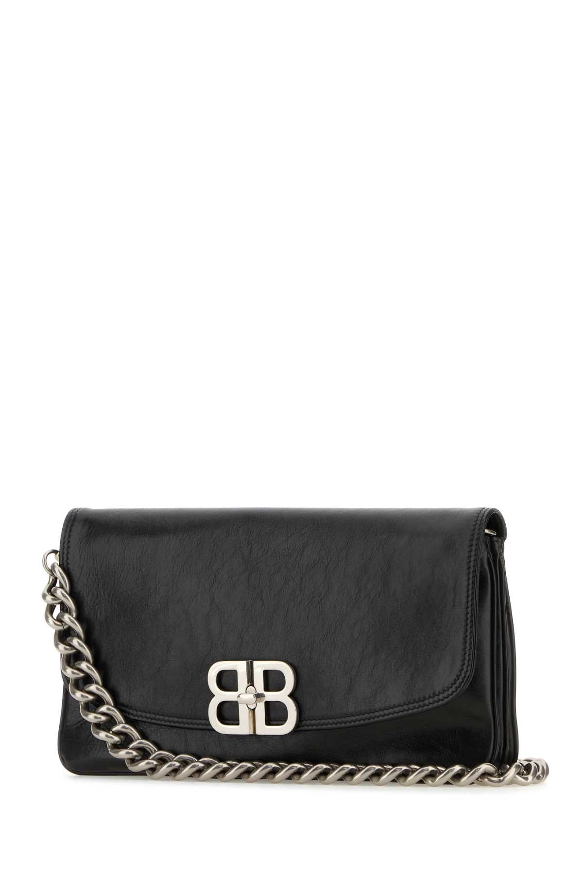 BALENCIAGA Balenciaga Women Black Leather Medium Bb Soft Flap Clutch