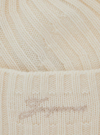 JACQUEMUS Jacquemus Men 'Le Bonnet Tourni' White Beanie With Turn-Up Brim And Logo Lettering On The Front In Wool Man