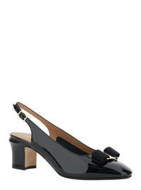 Ferragamo Women 'Vetty' Black Pumps With Logo Plate On The Front And Low Block Heel In Leather Woman