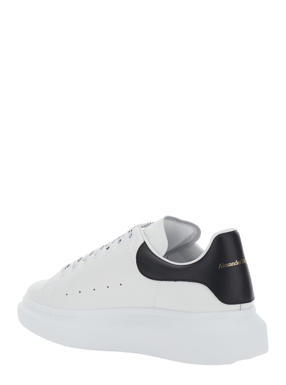 Alexander Mcqueen Men Low Top Sneaker 'Alexander Mcqueen' With Logo Lettering On Tongue And Contrasting Heel In White And Black Leather For Men