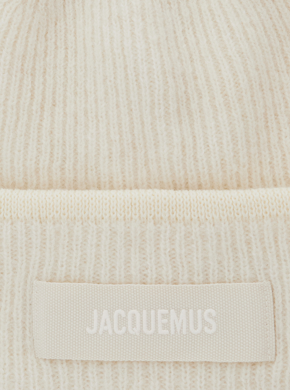Jacquemus Men Hat 'Le Bonnet Gros Grain' With Logo Patch On The Front And Ribbed Knit In White Men