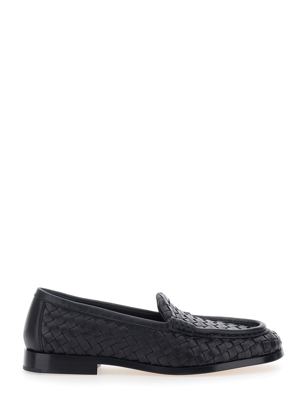 Bottega Veneta Women 'Silenzio' Black Loafers With Rounded Toe And Intreccio In Leather For Women