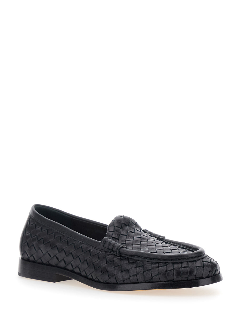 Bottega Veneta Women 'Silenzio' Black Loafers With Rounded Toe And Intreccio In Leather For Women