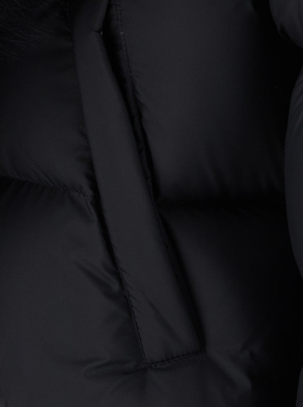 Gucci Women Black Down Jacket With Applied Fur On The Front In Tech Fabric Women