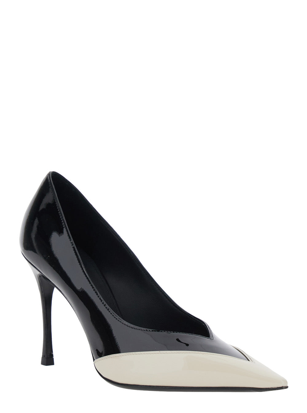 FERRAGAMO Ferragamo Women 'Yasmin' White And Black Pumps With Pointed Design In Patent Leather For Women