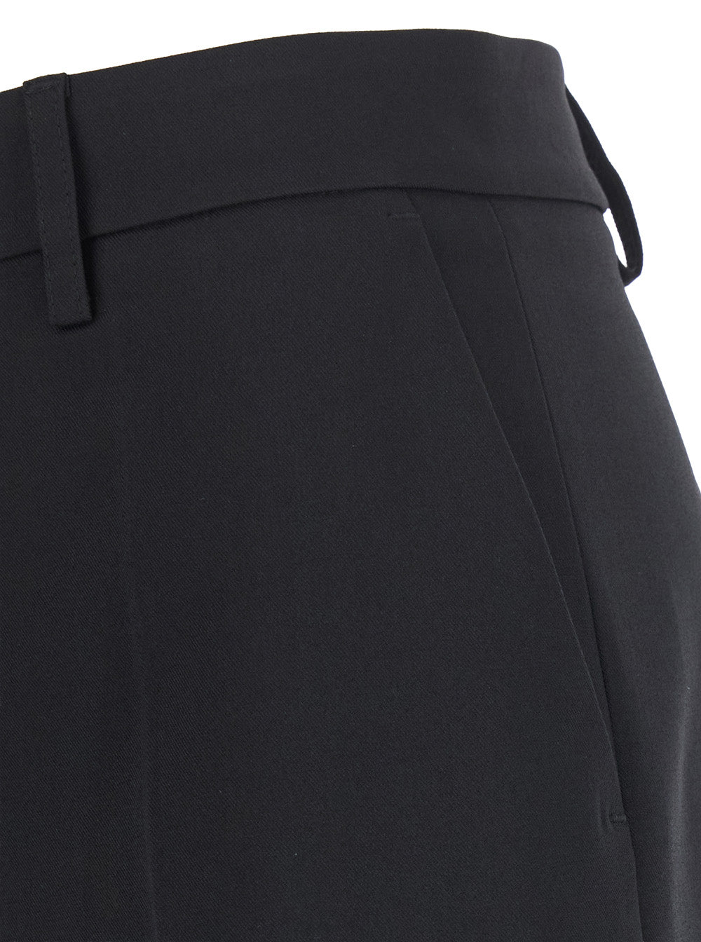 Leplain Women Black Bermuda Shorts With Belt Loops And Front Darts In Fabric For Women
