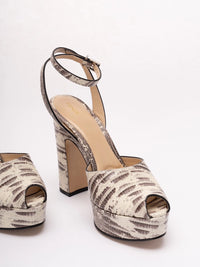 Fendi Women Sandals
